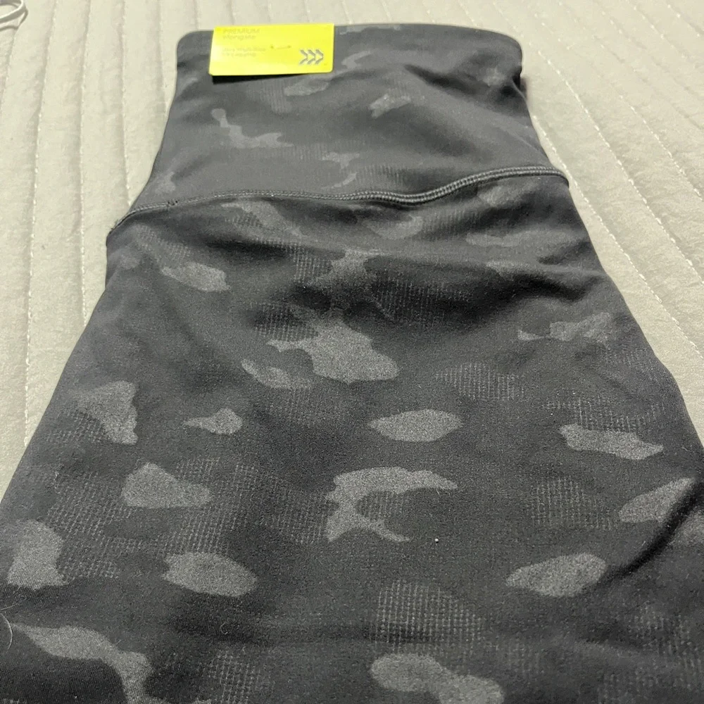 All In motion leggings - Picture 2 of 5